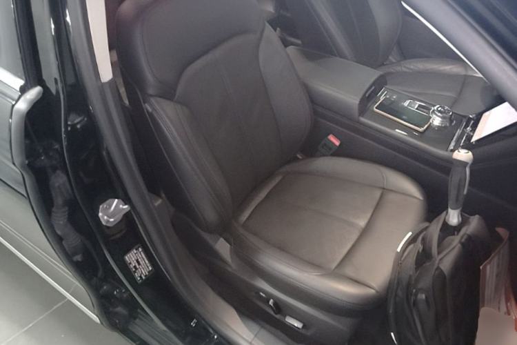 Used Ford Taurus 2019 EcoBoost 245 Premium Edition Right Front Seat