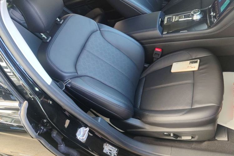 Used Ford Taurus 2019 EcoBoost 245 Premium Edition Right Front Seat
