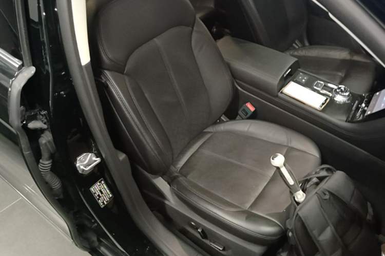 Used Ford Taurus 2019 EcoBoost 245 Premium Edition Right Front Seat