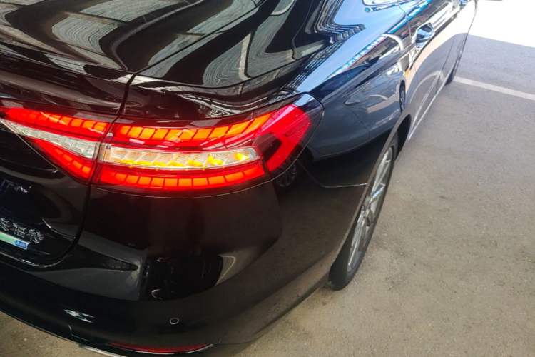 Used Ford Taurus 2019 EcoBoost 245 Premium Edition Right Rear Taillight