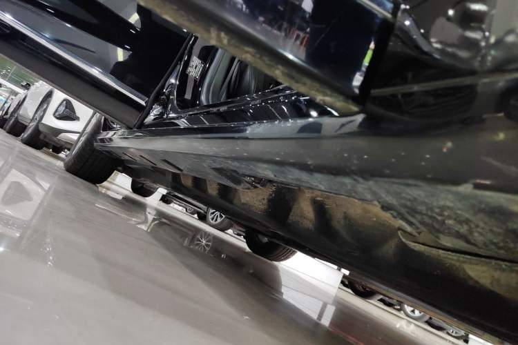 Used Ford Taurus 2019 EcoBoost 245 Comfort Edition Right Side Sill