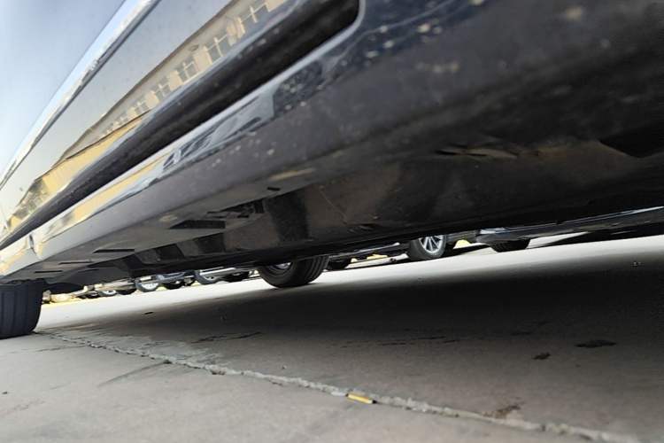 Used Ford Taurus 2019 EcoBoost 245 Comfort Edition Right Side Sill
