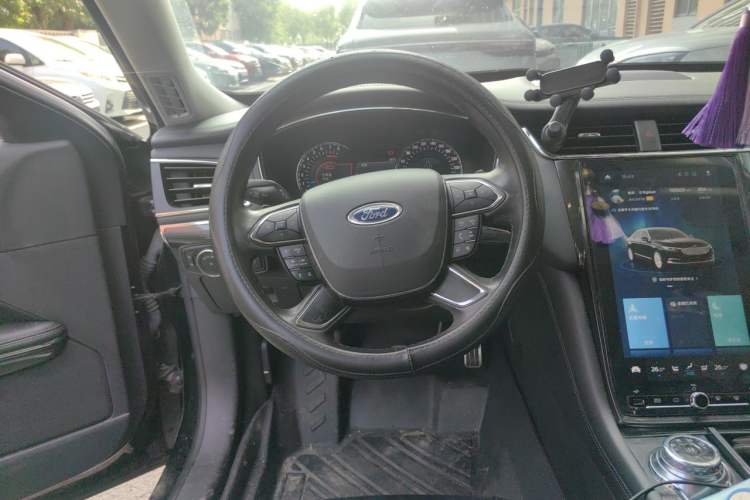 Used Ford Taurus 2019 EcoBoost 245 Premium Edition Steering Wheel