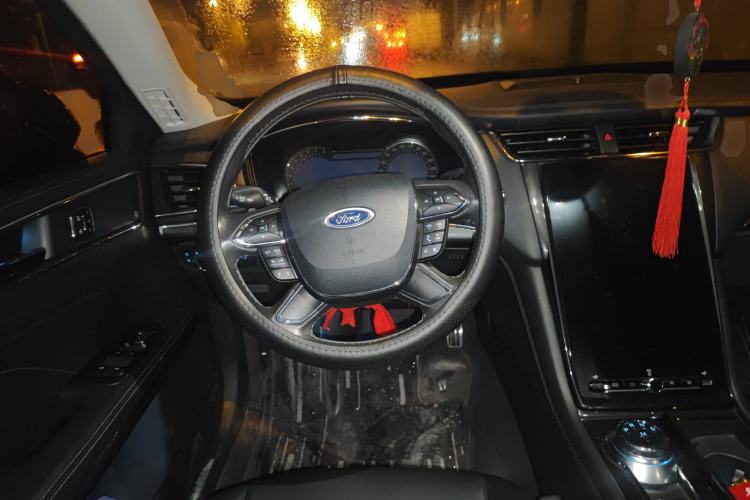 Used Ford Taurus 2019 EcoBoost 245 Premium Edition Steering Wheel