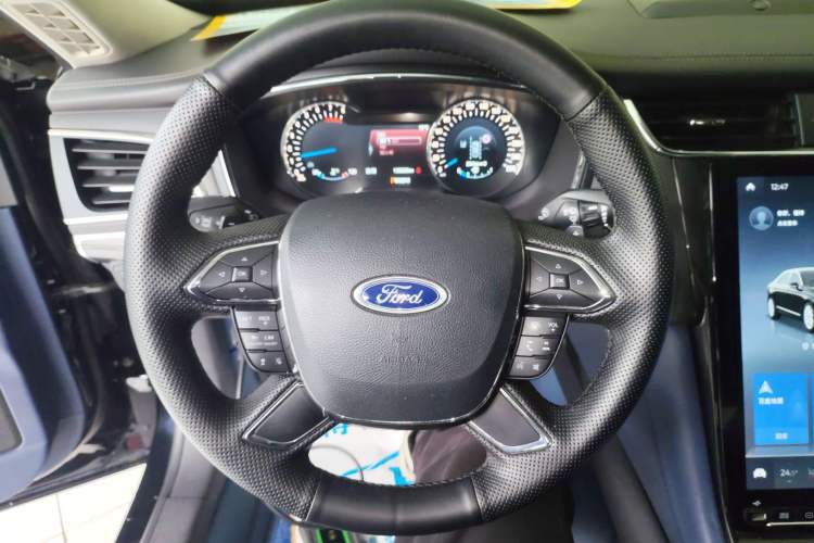 Used Ford Taurus 2019 EcoBoost 245 Premium Edition Steering Wheel