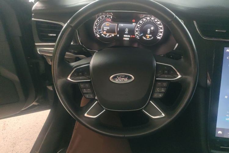 Used Ford Taurus 2019 EcoBoost 245 Premium Edition Steering Wheel