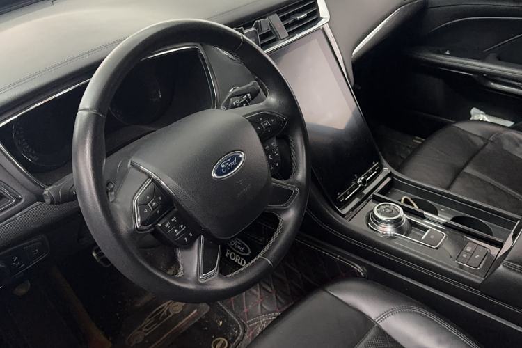 Used Ford Taurus 2019 EcoBoost 245 Premium Edition Steering Wheel