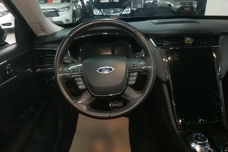 Used Ford Taurus 2019 EcoBoost 245 Premium Edition Steering Wheel