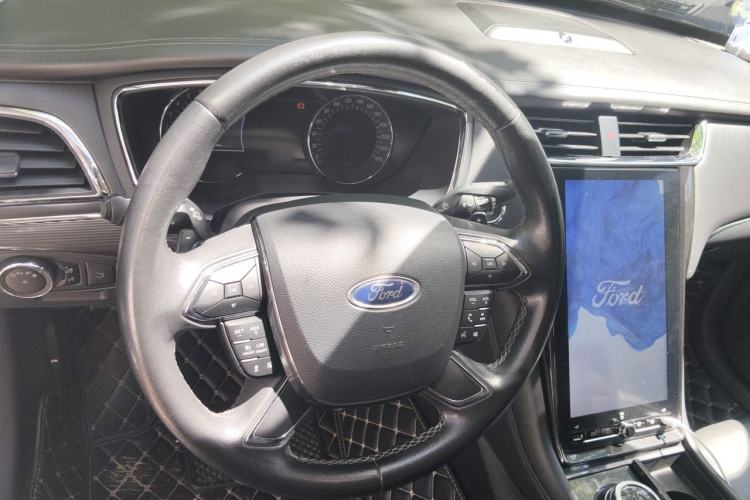 Used Ford Taurus 2019 EcoBoost 245 Premium Edition Steering Wheel