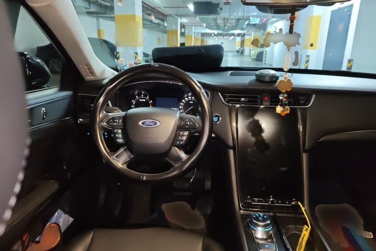 Used Ford Taurus 2019 EcoBoost 245 Comfort Edition Steering Wheel