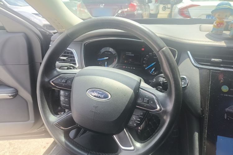 Used Ford Taurus 2019 EcoBoost 245 Comfort Edition Steering Wheel