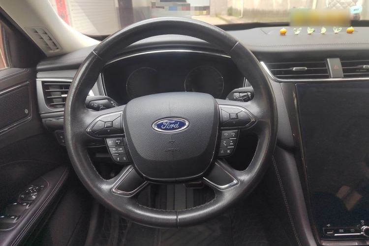 Used Ford Taurus 2019 EcoBoost 245 Premium Edition Steering Wheel