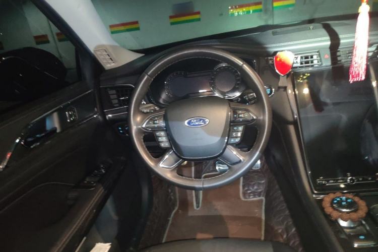 Used Ford Taurus 2019 EcoBoost 245 Premium Edition Steering Wheel