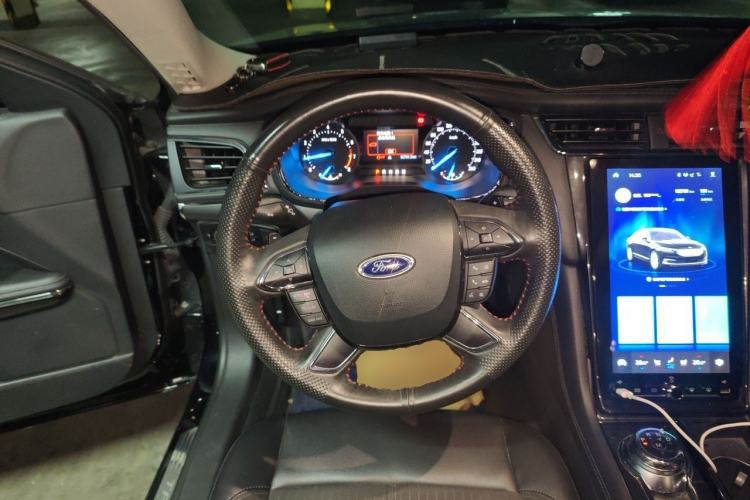 Used Ford Taurus 2019 EcoBoost 245 Comfort Edition Steering Wheel