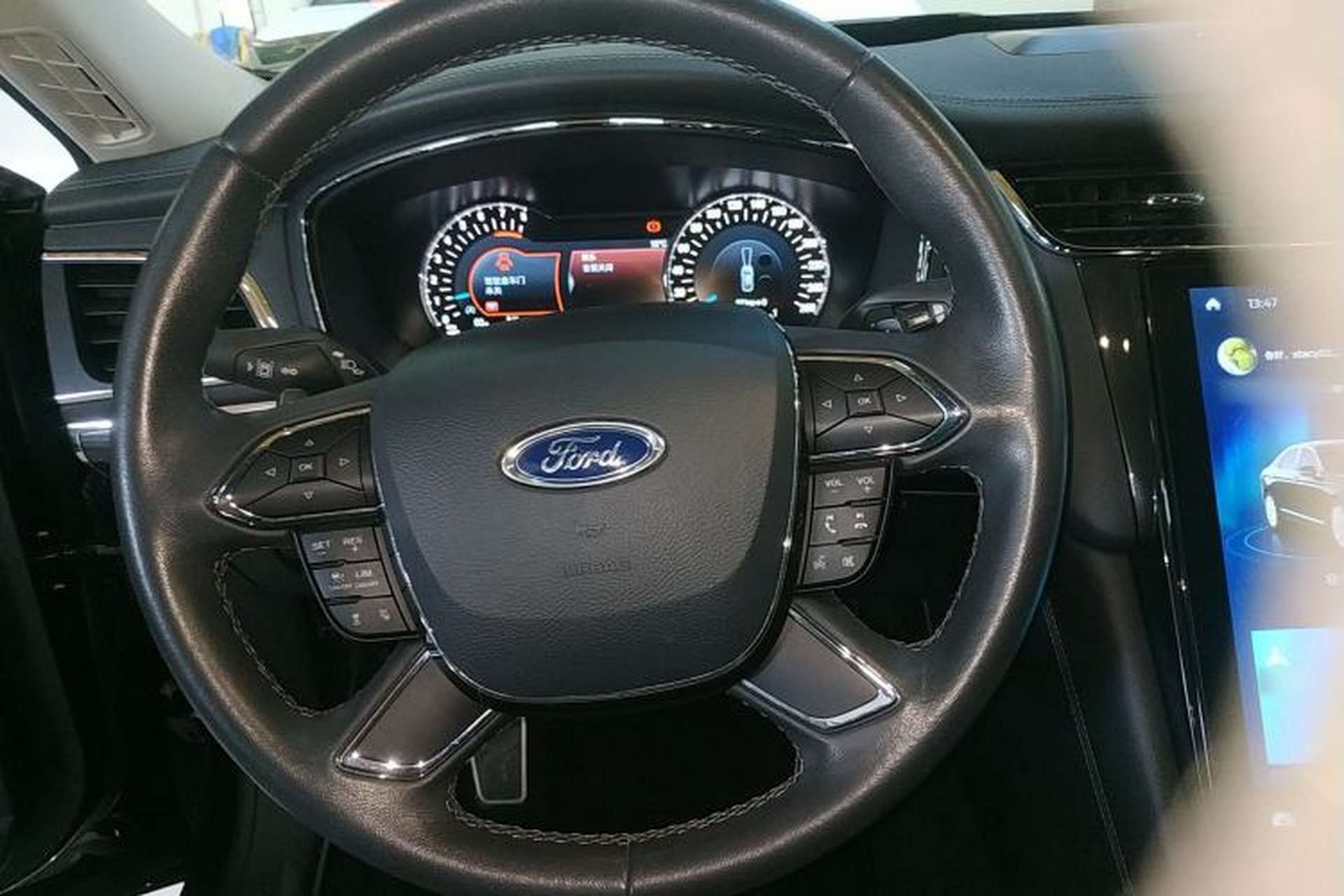 Used Ford Taurus 2019 EcoBoost 245 Premium Edition Steering Wheel