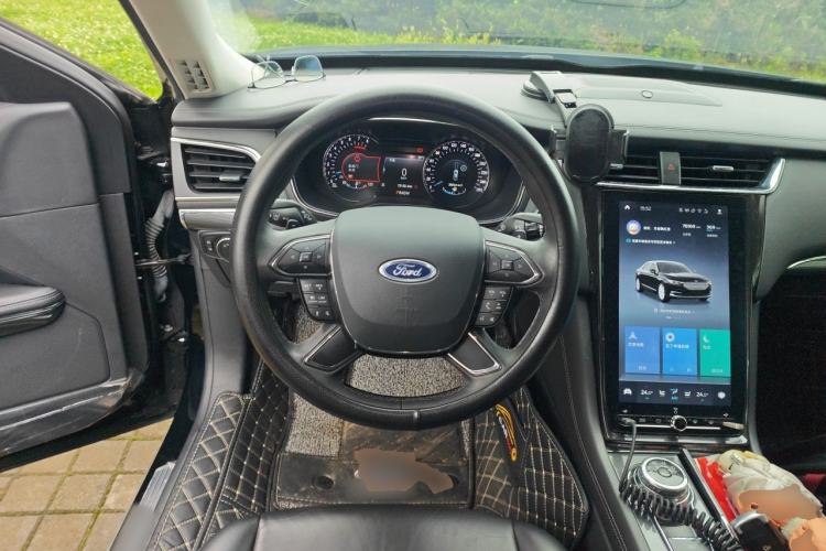 Used Ford Taurus 2019 EcoBoost 245 Premium Edition Steering Wheel