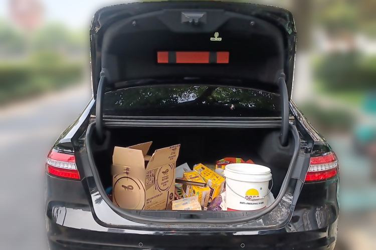 Used Ford Taurus 2019 EcoBoost 245 Premium Edition Trunk