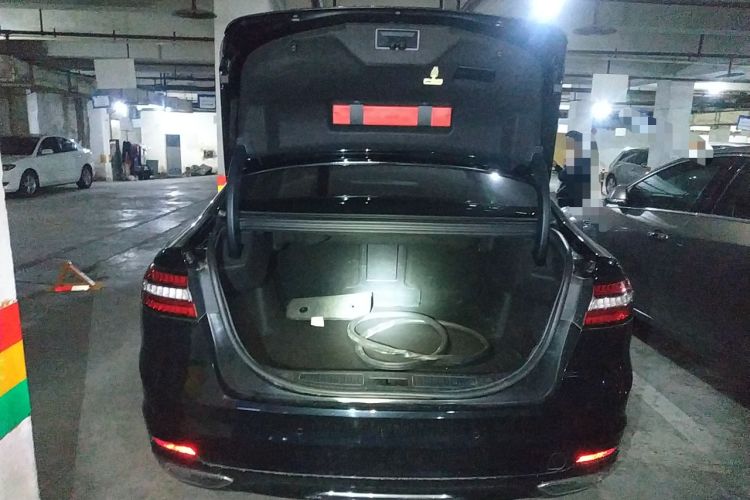 Used Ford Taurus 2019 EcoBoost 245 Premium Edition Trunk