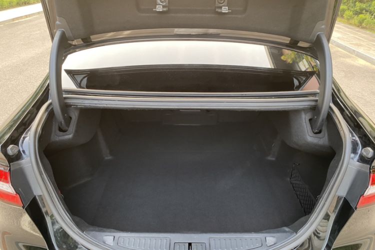 Used Ford Taurus 2019 EcoBoost 245 Premium Edition Trunk