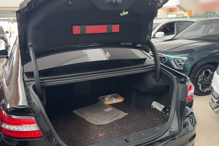 Used Ford Taurus 2019 EcoBoost 245 Premium Edition Trunk