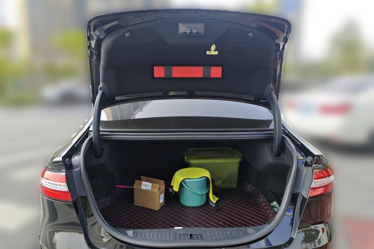 Used Ford Taurus 2019 EcoBoost 245 Premium Edition Trunk