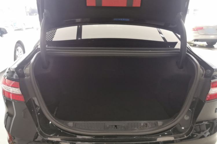 Used Ford Taurus 2019 EcoBoost 245 Comfort Edition Trunk
