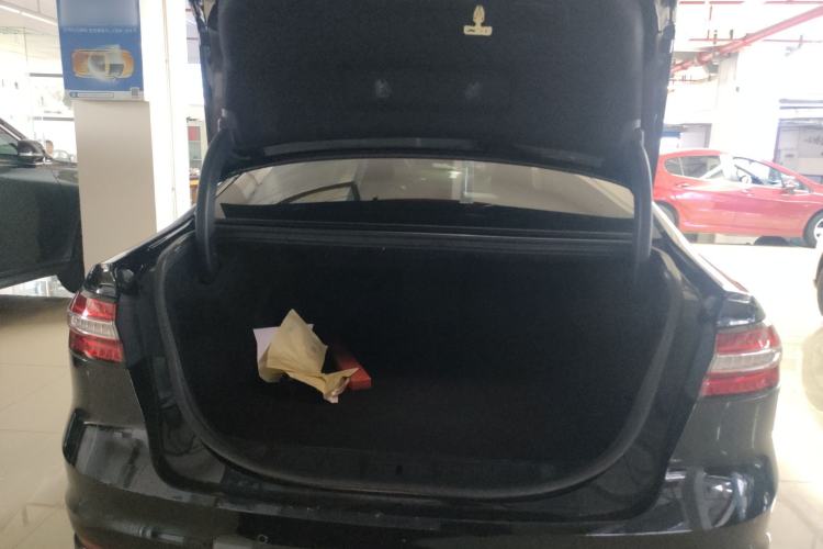 Used Ford Taurus 2019 EcoBoost 245 Premium Edition Trunk