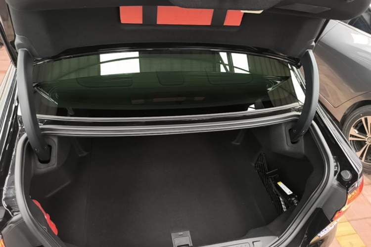 Used Ford Taurus 2019 EcoBoost 245 Premium Edition Trunk