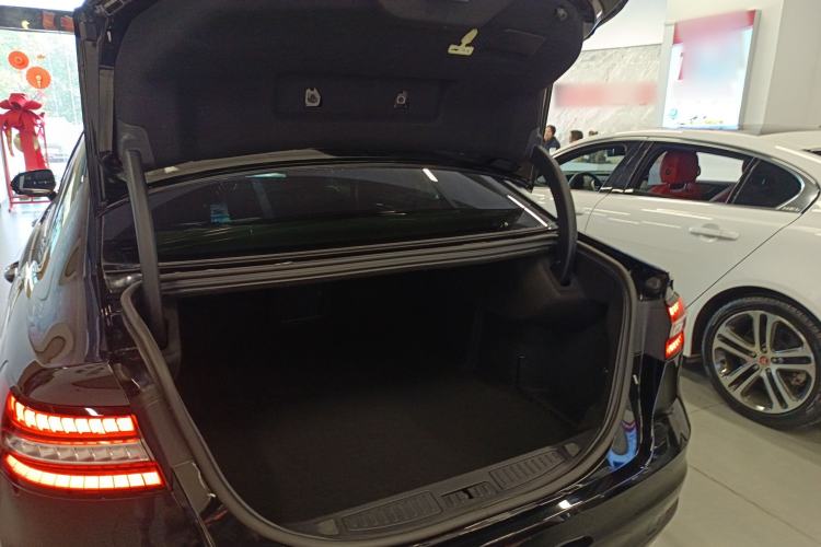 Used Ford Taurus 2019 EcoBoost 245 Comfort Edition Trunk