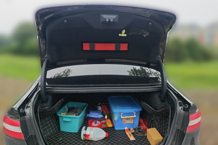 Used Ford Taurus 2019 EcoBoost 245 Premium Edition Trunk