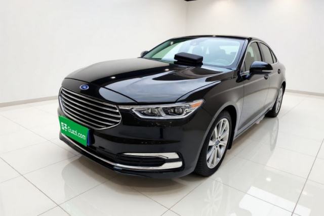 Ojetý Ford Taurus 2019 EcoBoost 245 Premium Edition
