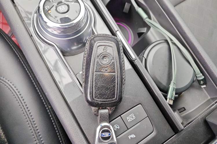 Used Ford Taurus 2019 EcoBoost 245 Premium Edition Vehicle Key