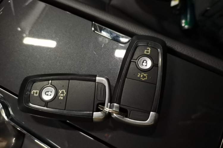 Used Ford Taurus 2019 EcoBoost 245 Premium Edition Vehicle Key