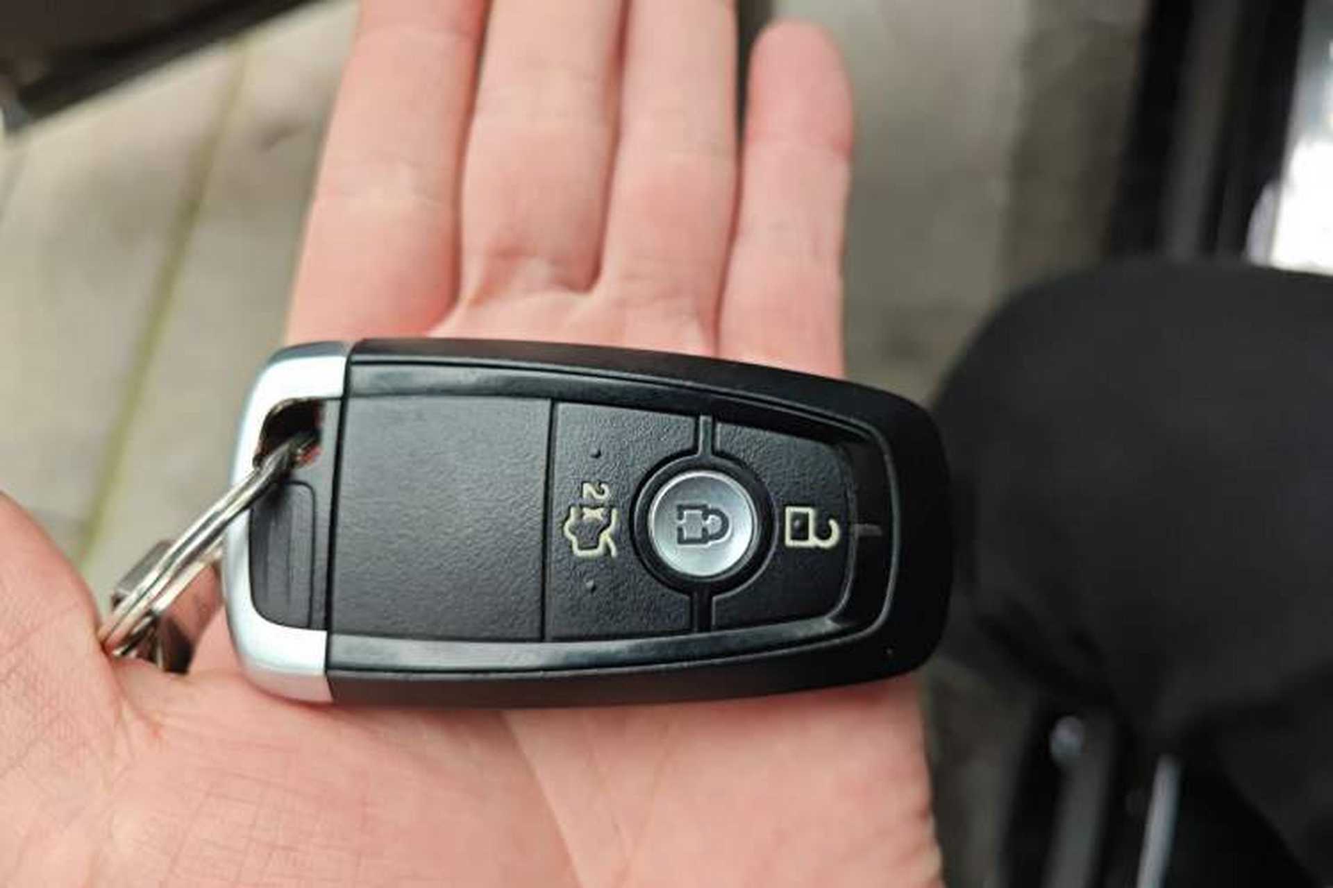 Used Ford Taurus 2019 EcoBoost 245 Premium Edition Vehicle Key