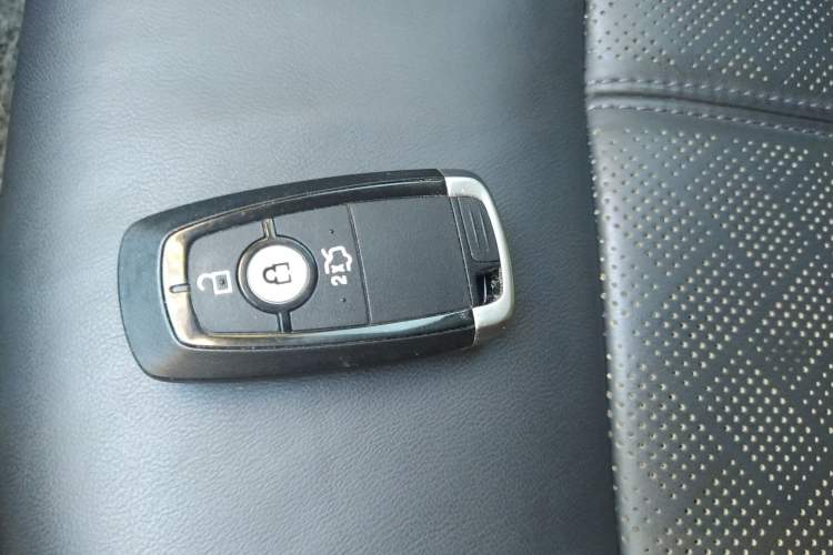 Used Ford Taurus 2019 EcoBoost 245 Premium Edition Vehicle Key