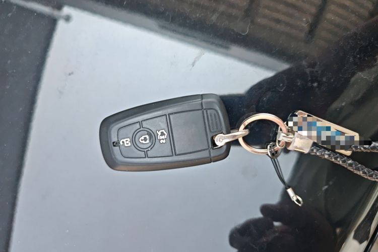 Used Ford Taurus 2019 EcoBoost 245 Comfort Edition Vehicle Key