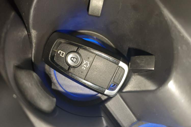 Used Ford Taurus 2019 EcoBoost 245 Premium Edition Vehicle Key