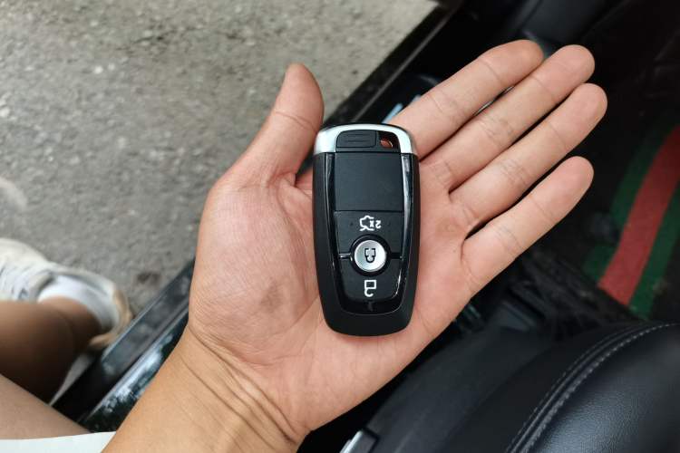 Used Ford Taurus 2019 EcoBoost 245 Premium Edition Vehicle Key