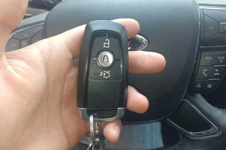 Used Ford Taurus 2019 EcoBoost 245 Premium Edition Vehicle Key