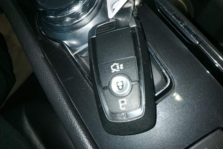Used Ford Taurus 2019 EcoBoost 245 Premium Edition Vehicle Key