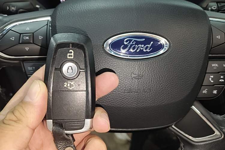 Used Ford Taurus 2019 EcoBoost 245 Premium Edition Vehicle Key