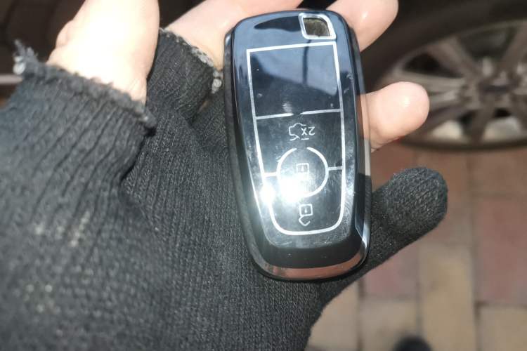 Used Ford Taurus 2019 EcoBoost 245 Premium Edition Vehicle Key