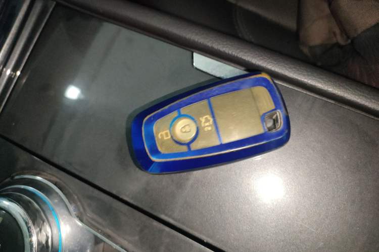 Used Ford Taurus 2019 EcoBoost 245 Premium Edition Vehicle Key
