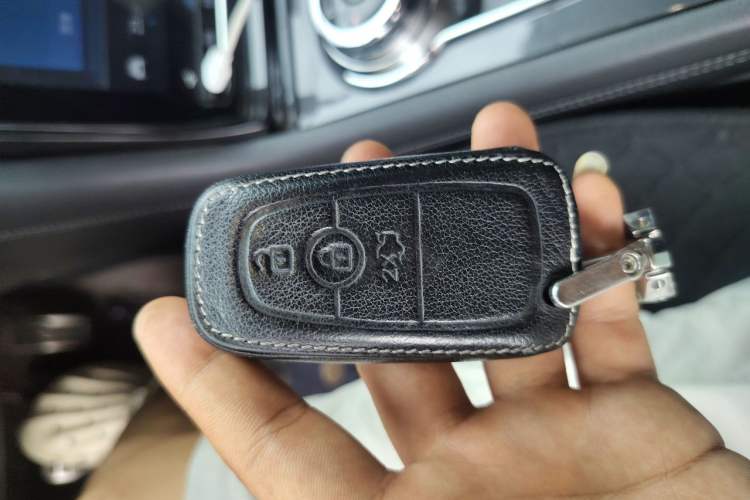 Used Ford Taurus 2019 EcoBoost 245 Premium Edition Vehicle Key