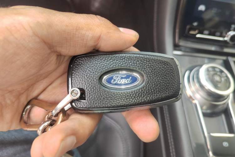 Used Ford Taurus 2019 EcoBoost 245 Premium Edition Vehicle Key