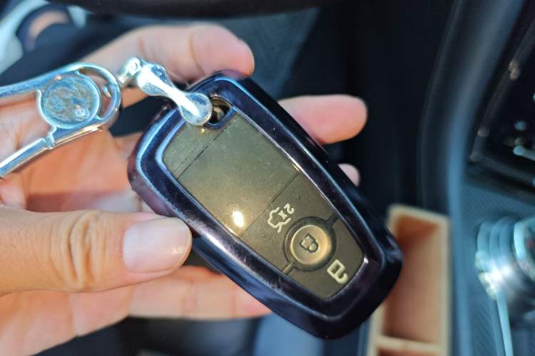 Used Ford Taurus 2019 EcoBoost 245 Premium Edition Vehicle Key