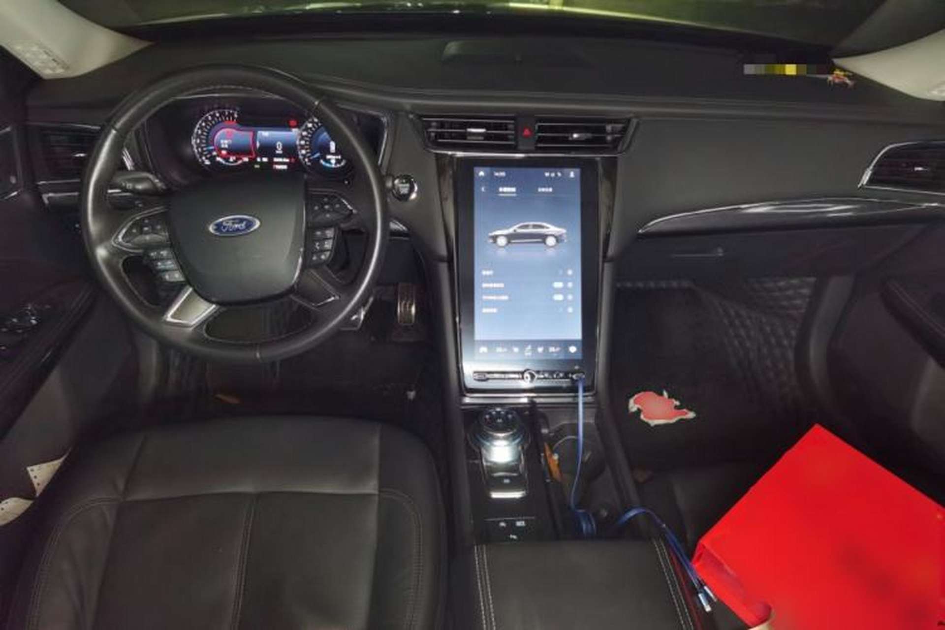 Used Ford Taurus 2019 EcoBoost 245 Premium Edition Center Console