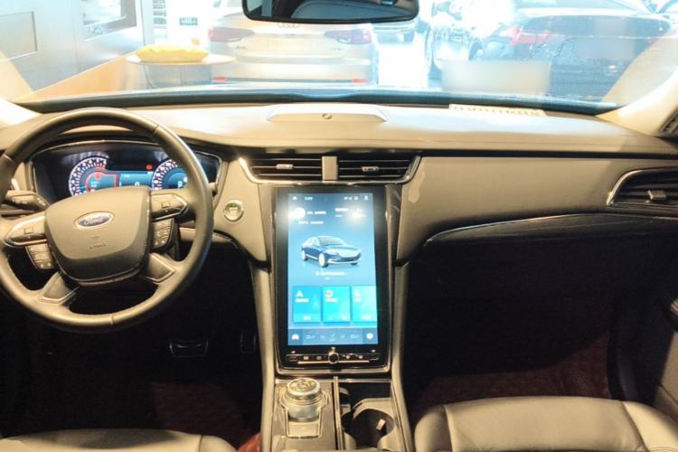 Used Ford Taurus 2019 EcoBoost 245 Premium Edition Center Console
