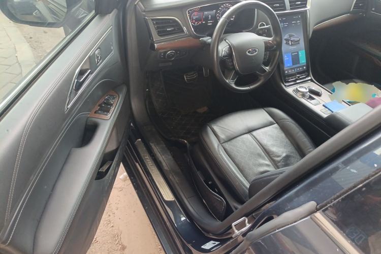 Used Ford Taurus 2019 EcoBoost 245 Premium Edition Driver Seat