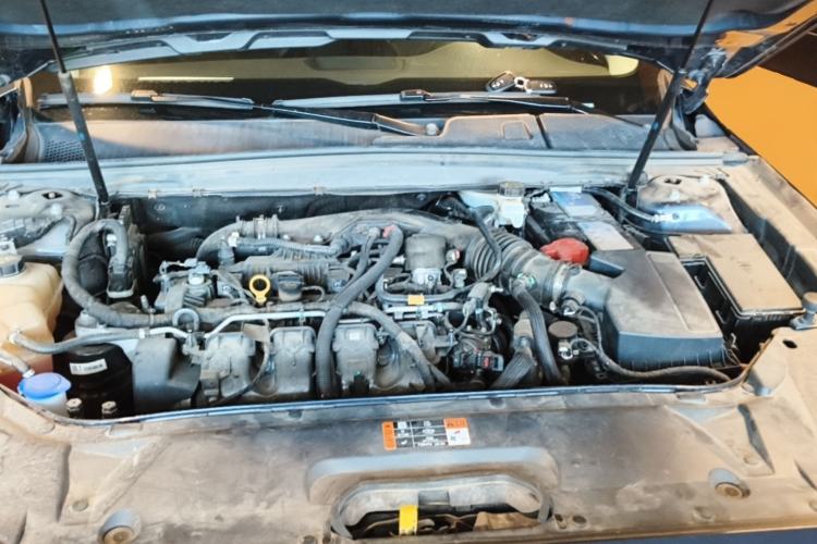 Used Ford Taurus 2019 EcoBoost 245 Premium Edition Engine Bay